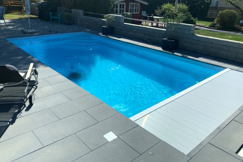 GFK Pool Detente 7 | 792x368x158cm mit Unterflurrollladen + Wärmepumpe + Poolroboter