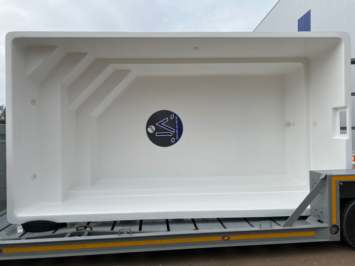 GFK Pool Anais 5 | 525x275x150cm Set mit Oberflurrollladen + Wärmepumpe + Poolroboter