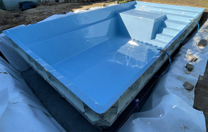 Ceramic de Luxe Lyra 87 | 830x390x150cm mit Oberflur Rollladen