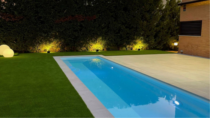 MON de PRA Lane 10 | 970x210x150cm GFK Pool Set